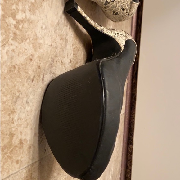 QUPID HEELS SIZE 7.5 - Picture 4 of 4